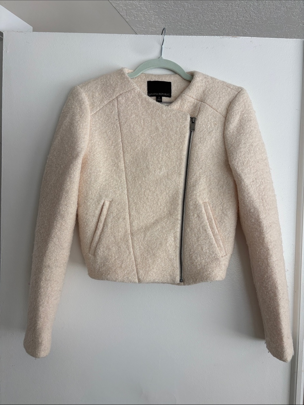 Banana Republic Cream Bouclé Asymmetrical Zip Jacket